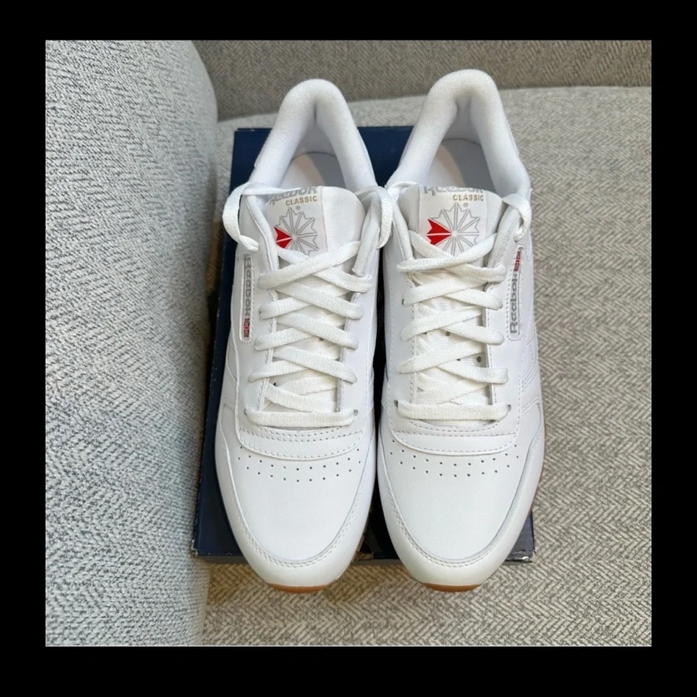 REEBOK‎ WOMENS CLASSIC LEATHER WHITE COURSE A PIED SNEAKER SIZE 11.5